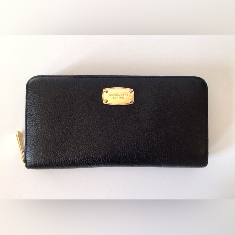 Michael Kors Large Leather Black Wallet - Picture 6 of 9